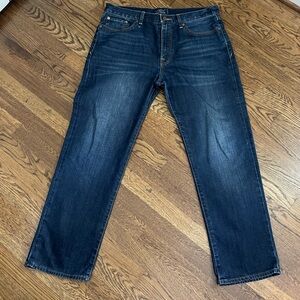 Mens Lucky Brand dark jeans